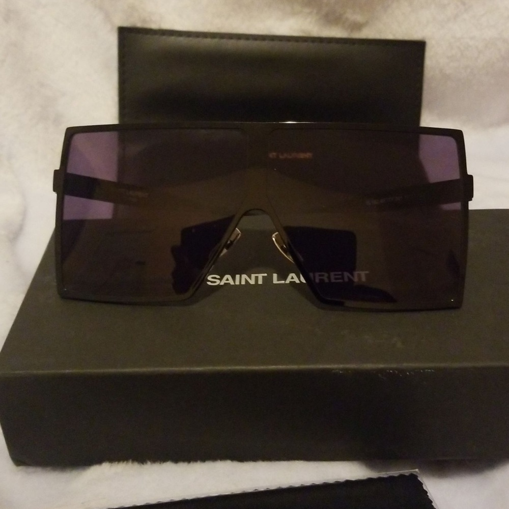 sunglasses